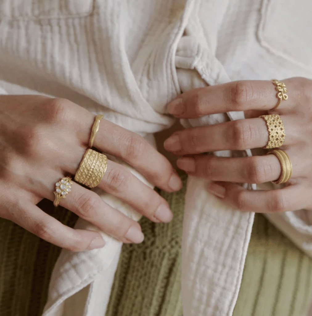 How does wholesale jewelry work2