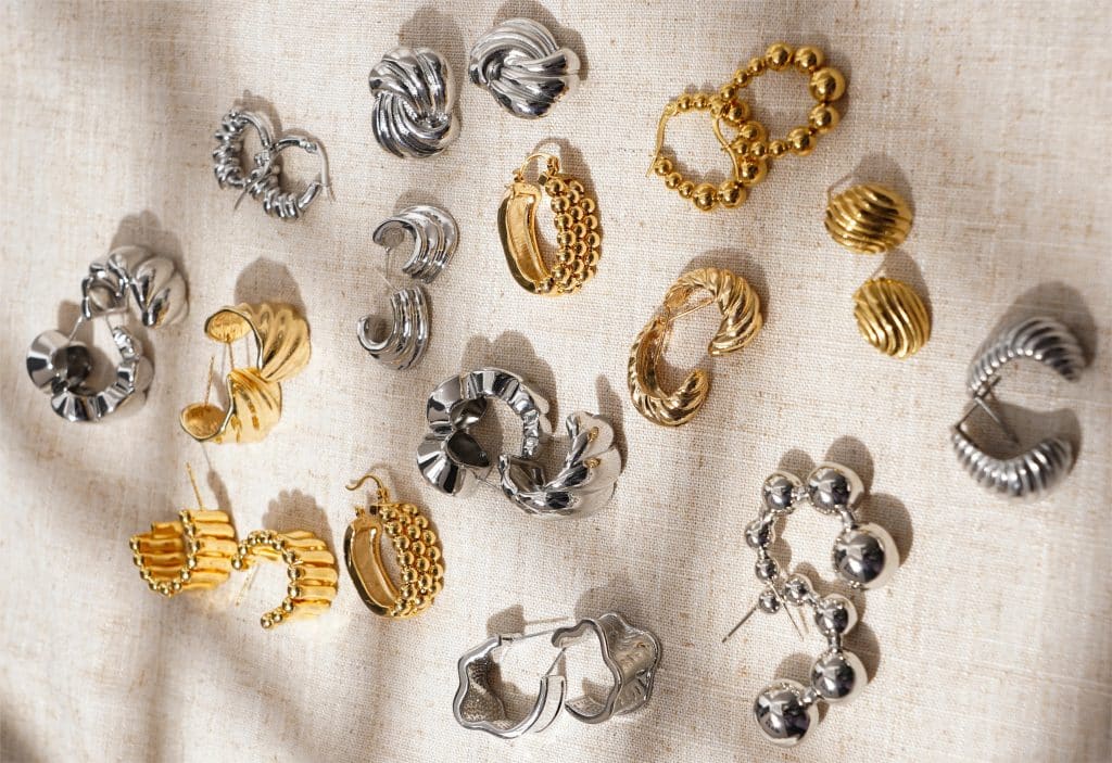 What are the advantages of stainless steel jewelry