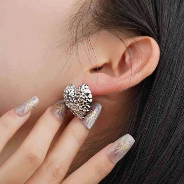 Wrinkle Irregular Love Ear Buckle Metal Cool Wind Earhole Free Earrings Small Design Ear Studs New Earrings - Image 5
