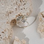 Wholesale Fine Jewelry Silver Plated Imitation Pearl Inlay Chunky Irregular Textured Open Resizable Fashion Rings - Image 4