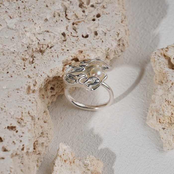 Wholesale Fine Jewelry Silver Plated Imitation Pearl Inlay Chunky Irregular Textured Open Resizable Fashion Rings - Image 4
