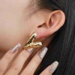 Factory Sale Various Zinc Alloy Material Irregular Heart Shape Stud Earrings Gold Plated - Image 3
