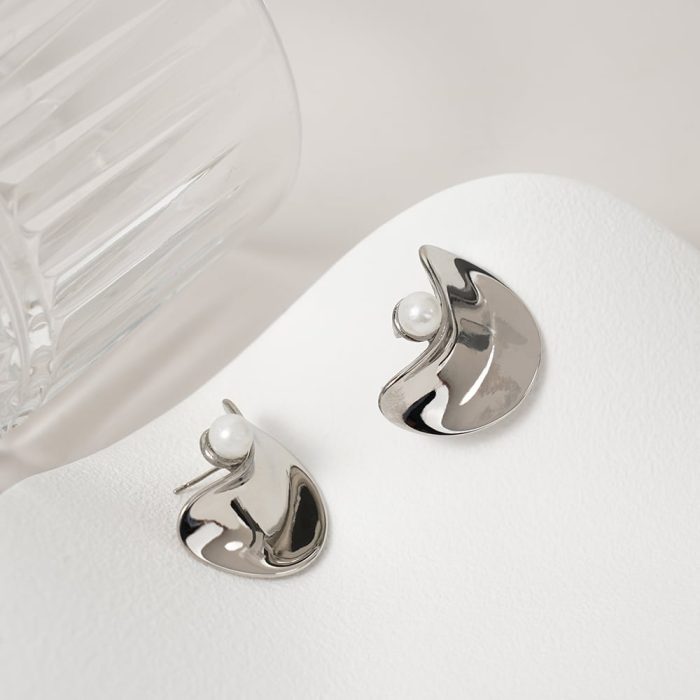 Factory Pricing Wholesale Bulk Jewelry Chunky Irregular Shape Brass Elegant Stud Earrings for Women Gift - Image 3