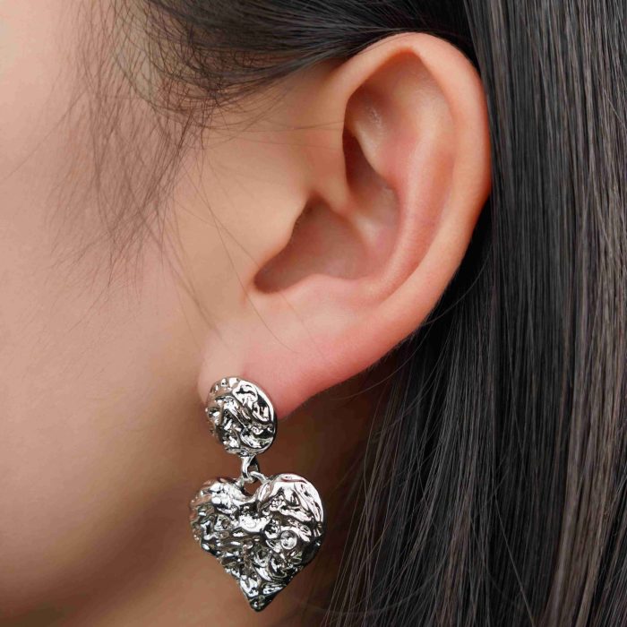 Classic Stylish Heart Shape Pendant Imitation Rhodium Plated Hammered Zinc Alloy Drop Earrings for Women - Image 4