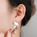 2024 New Minimalist Design Chunky Twisted Palladium Plated Brass Hoop Earrings for Ladies Jewelry - Image 3