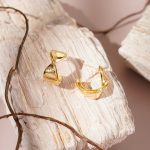 New Arrival Vintage Style Double Chunky Layers Twisted 18K Gold Plated Minimalist Brass Open Hoop Earrings - Image 2