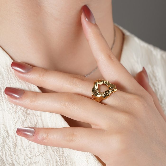 Wholesale Bulk Fashion Jewelry Chunky Hammered Textured 18K Gold Plated Brass Irregular Heart Shape Adjustable Rings - Image 2