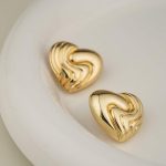 Hypoallergenic earring girls gift waterproof Zinc Alloy earrings jewelry heart shaped oversize stud earrings for party - Image 3