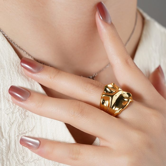 Factory Wholesale Fashion Jewelry 18K Gold Plated  Chunky Irregular Textured Open Resizable Rings for Women And Girls - Image 2