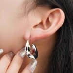 Factory Wholesale Jewelry Vintage Earrings Twisted Texture C Shape 18K Gold Plated Brass Open Hoop Earrings for Women - Image 3
