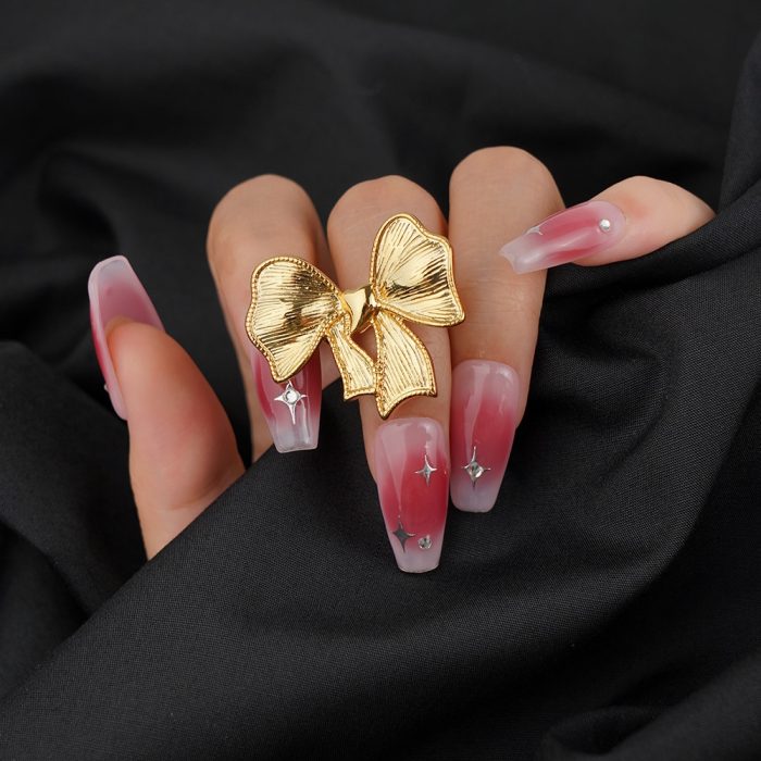2024 New Arrival Trendy Design Brass Resizable Ring Textured Chunky Bow Women Statement Ring - Image 3