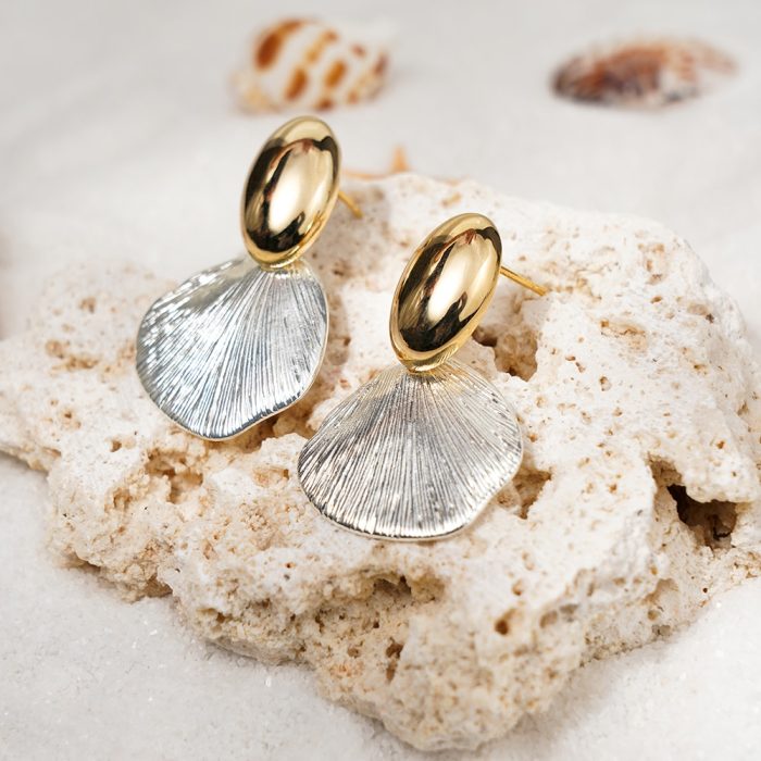 Factory Pricing wholesale Iconic Design Jewelry Fashionable Temperament Dual Plated Shell Shape Brass Stud Earrings for Women - Image 2