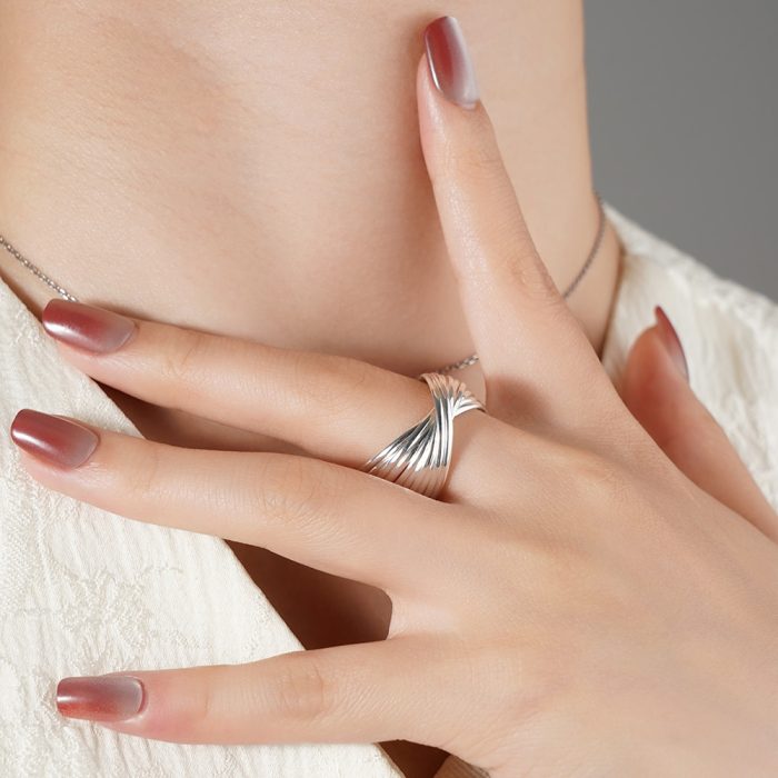 Factory Wholesale Vintage Chunky Textured Twisted Design Brass Silver Plated Resizable Rings for Women Jewelry Use - Image 2