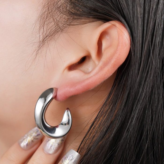 Classic Stylish Hook Shape Jewelry Earrings Waterproof Stainless Steel Women's  Stud Earrings - Image 3