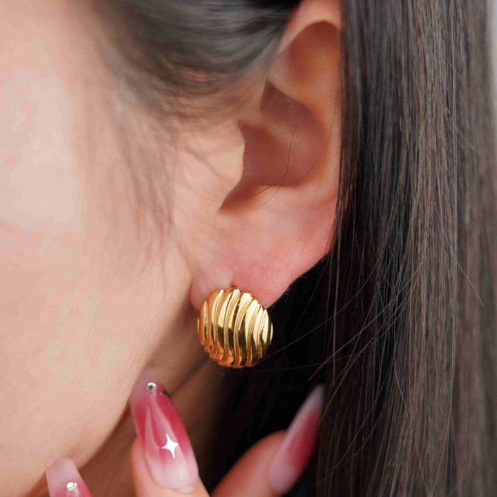 Unique Design Hot Sale 18K Gold Plating Stainless Steel Shell Shape Jewelry Stud Earrings - Image 4