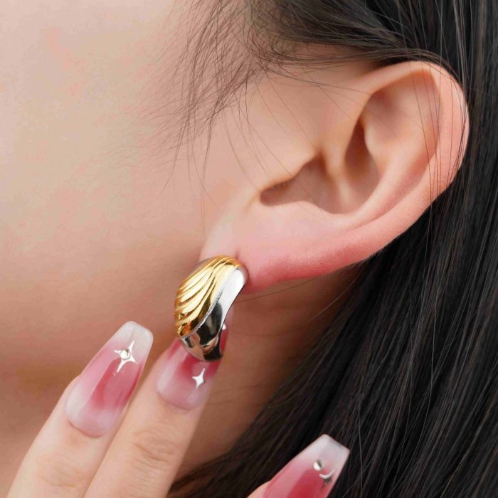 Reliable Quality Wholesale Jewelry Stainless Steel Women Anti Tarnish Gold Plated Women Statement Stud Earrings - Image 3