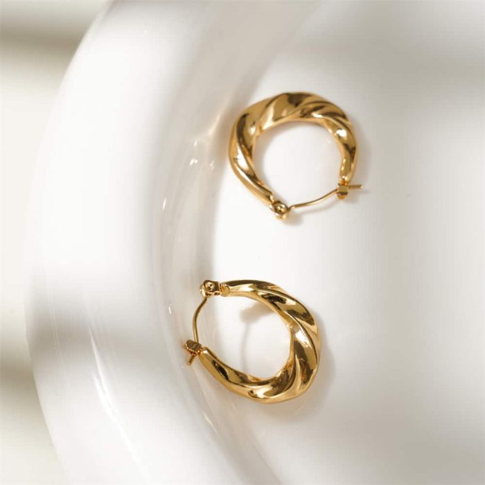 Fashion Jewelry Wholesale 18K Gold Plated Twisted Art Classic Vintage Stainless Steel Hoop Earrings for Women - Image 2
