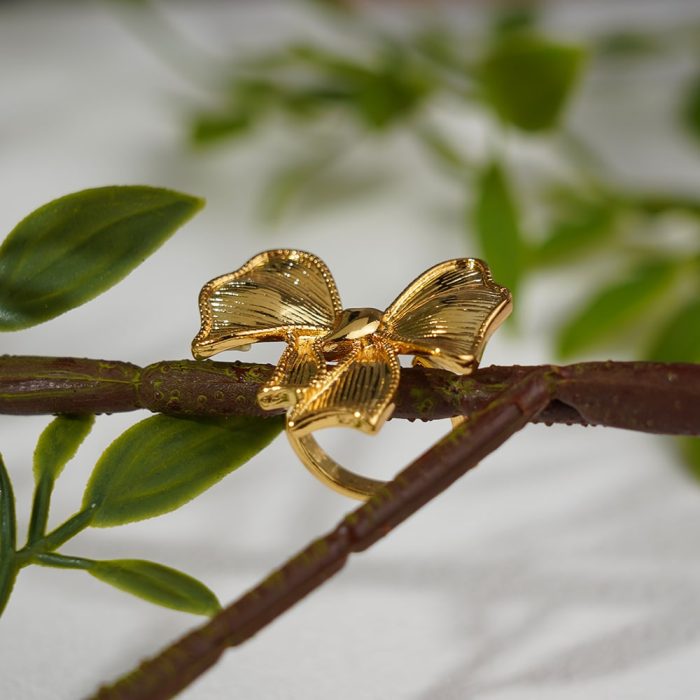 2024 New Arrival Trendy Design Brass Resizable Ring Textured Chunky Bow Women Statement Ring - Image 2