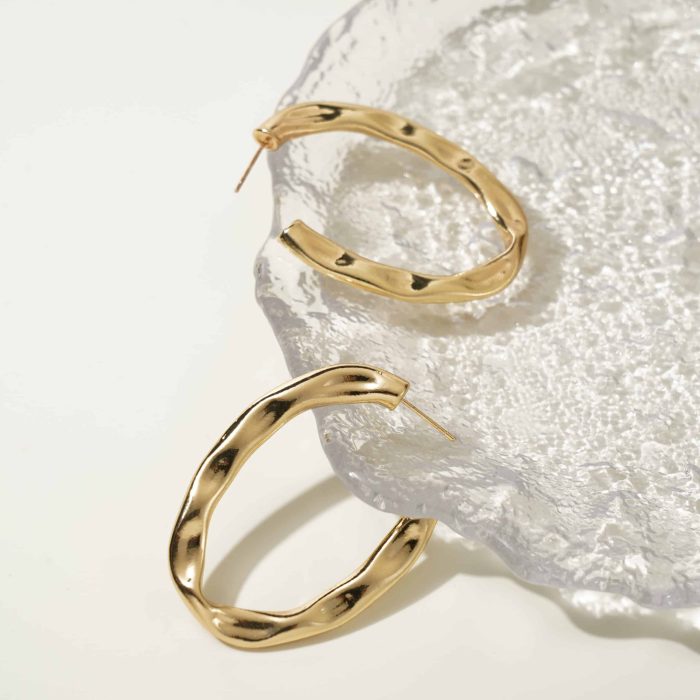 18K Gold Planted Big CC Texture Nontarnish Zinc Alloy Hammer Lava Moon Hoop Earring for Women - Image 3