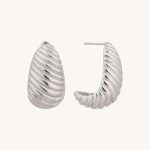 Personalized And Attractive Silver Color Stainless Steel Women'S Stud No Plating Glossy Earrings