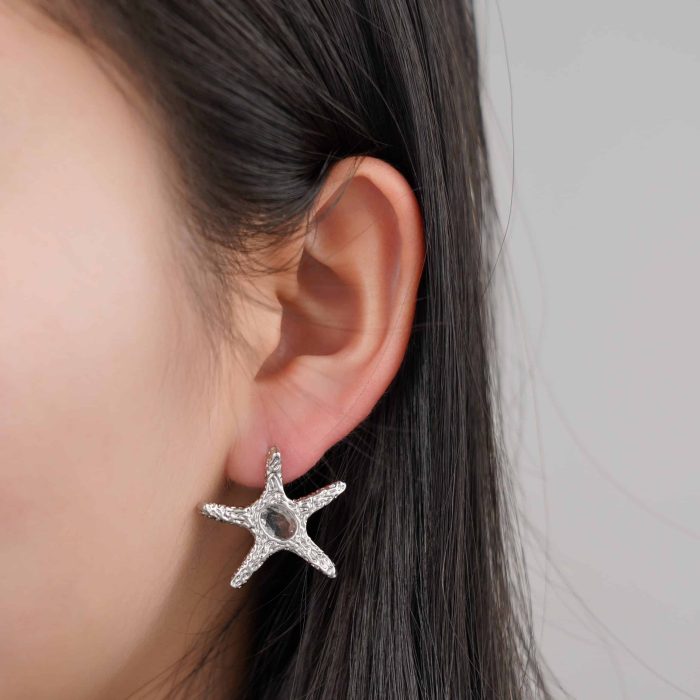 Factory Wholesale Trendy Jewelry Stylish Starfish Shape Brass Stud Earrings for Women Gift - Image 4