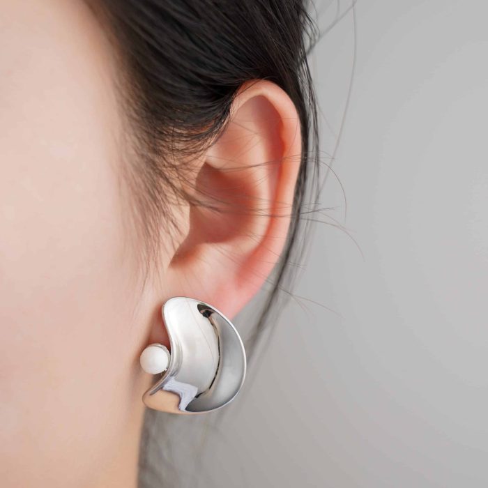 Factory Pricing Wholesale Bulk Jewelry Chunky Irregular Shape Brass Elegant Stud Earrings for Women Gift - Image 4
