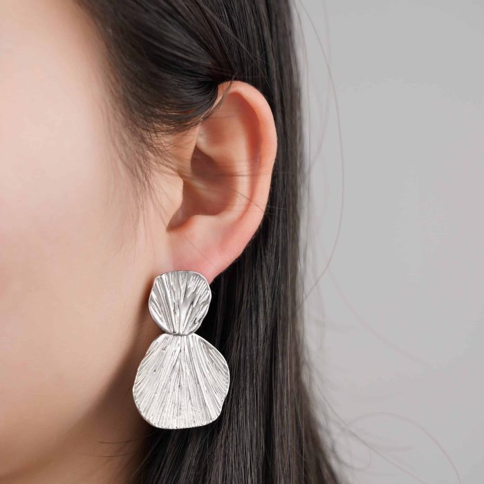 2024 New Trendy Oceanic Design Shell Shape Brass Drop Earrings for Women Party Accessories - Image 4