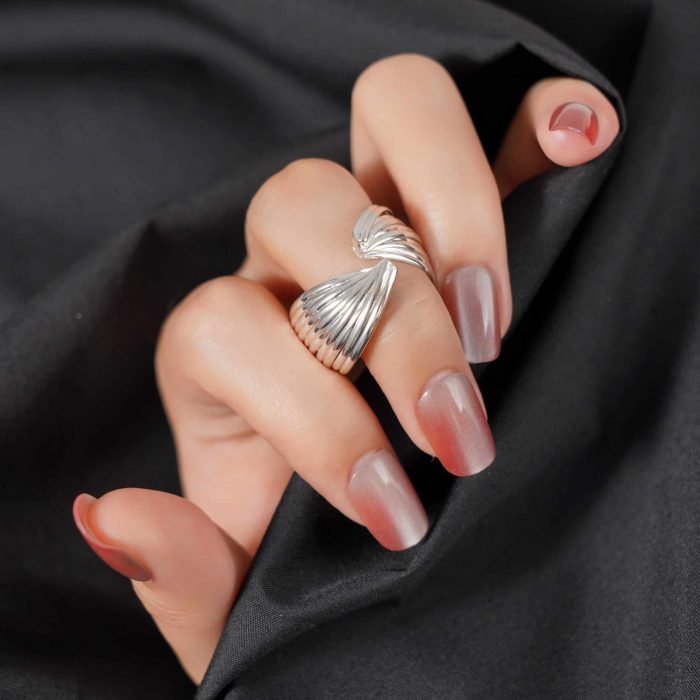 Factory Wholesale Vintage Chunky Textured Twisted Design Brass Silver Plated Resizable Rings for Women Jewelry Use - Image 3