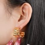 Brass golden corrugated earrings for women New small rectangular pleated earrings fashion jewelry 2024 - Image 2