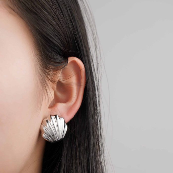 Vintage Fashionable Jewelry Palladium Plated Brass Stud Earrings in Shell Shape for Women's Daily Wear - Image 4