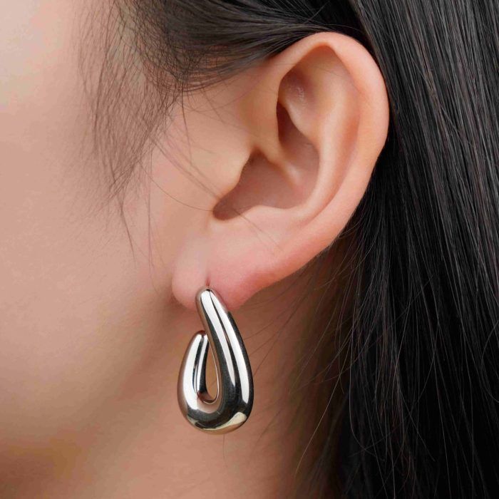 New Arrivals Stylish J Shaped Hypoallergenic Stainless Steel Stud Earrings for Women waterproof jewelry - Image 4