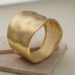 Fashion Jewelry Vintage Exaggerated Wide Arm Metal Cuff Bracelets & Bangles for Women Jewelry Wholesale - Image 2