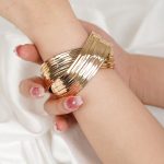 New Designs Widely Used Matte Polished Metal Blank Men Chunky Rounded Women'S Gold Plated Vintage Cuff Bracelet - Image 4