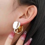 Wholesale Fashion Accessories Two Layers Clip Earrings Dual Plated Colors Brass Based Women's Stud Earrings - Image 3