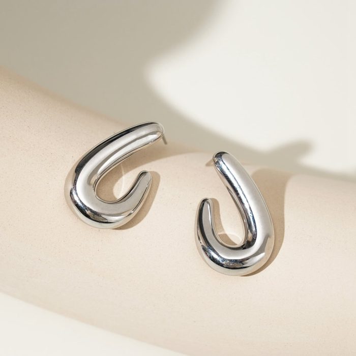 New Arrivals Stylish J Shaped Hypoallergenic Stainless Steel Stud Earrings for Women waterproof jewelry - Image 1