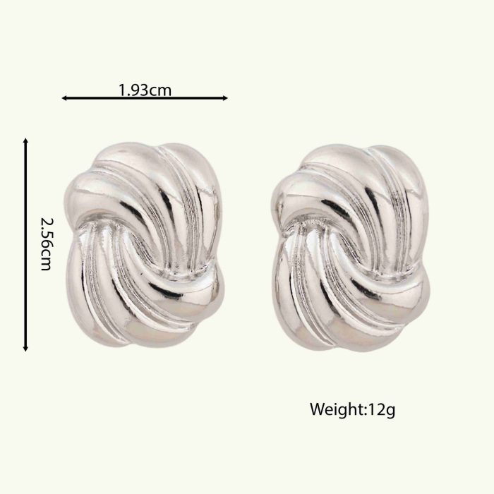 New Arrival IR Plated Silver Color Stylish Flower Jewelry Women's Stud Earrings Wholesale - Image 5