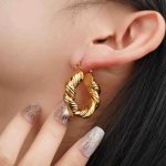 Personalized Exaggerated Twisted Hemp Rope 18K Gold Plated Brass Hoop Earrings for Women Jewelry Wholesale - Image 3