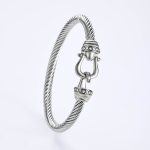 Classic Silver Horsebit Cable Bangle – Sparkling Crystal Detail for Everyday Chic