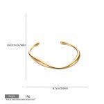 Gold Fluid Curve Stainless Steel Bangle – Sleek Minimalist Elegance - Image 3